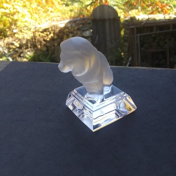 Goebel Lion Frosted Lead Crystal Figurine Paperweight very polished bottom - Picture 4 of 16